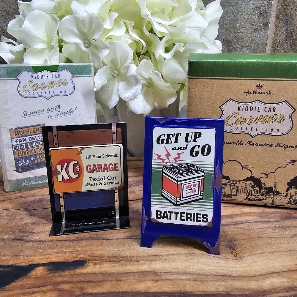 Hallmark Kiddie Car Corner Collection Sidewalk Service Signs